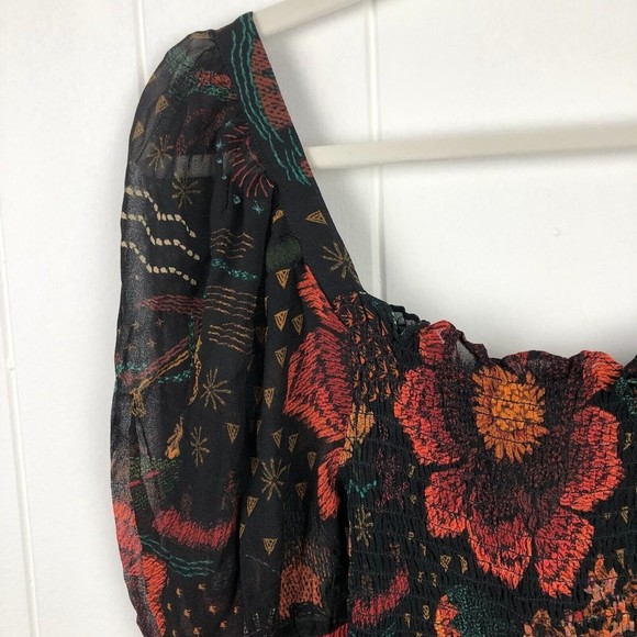 Farm Rio Black River Creatures Smocked Blouse X-Small - Picture 9 of 14